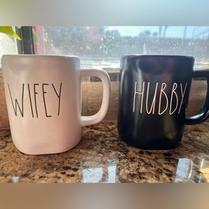 RAE DUNN Mug Set
